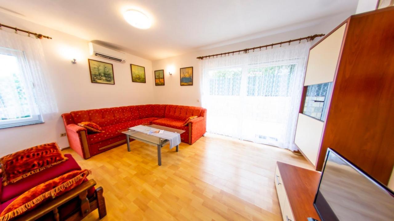 Planikovica Apartments تروغير المظهر الخارجي الصورة