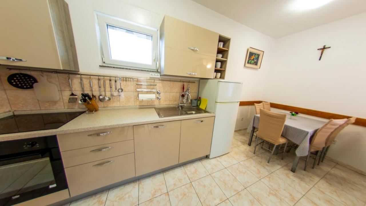 Planikovica Apartments تروغير المظهر الخارجي الصورة