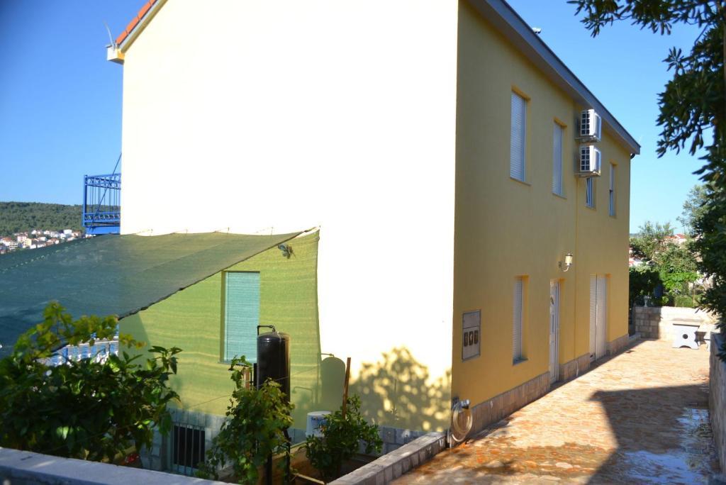 Planikovica Apartments تروغير المظهر الخارجي الصورة